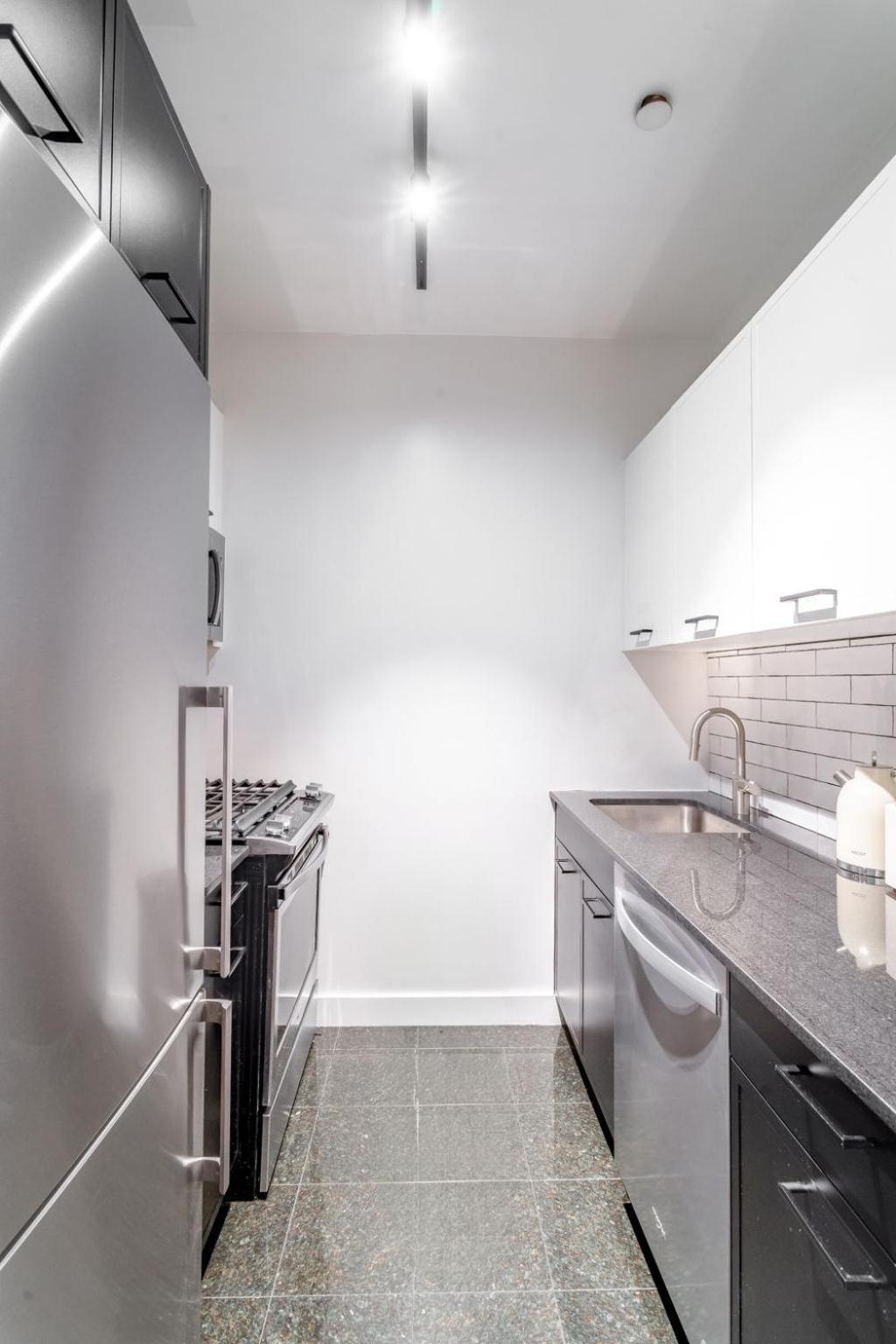 Luxury 2br 1bath Financial District Escape Near Street New York