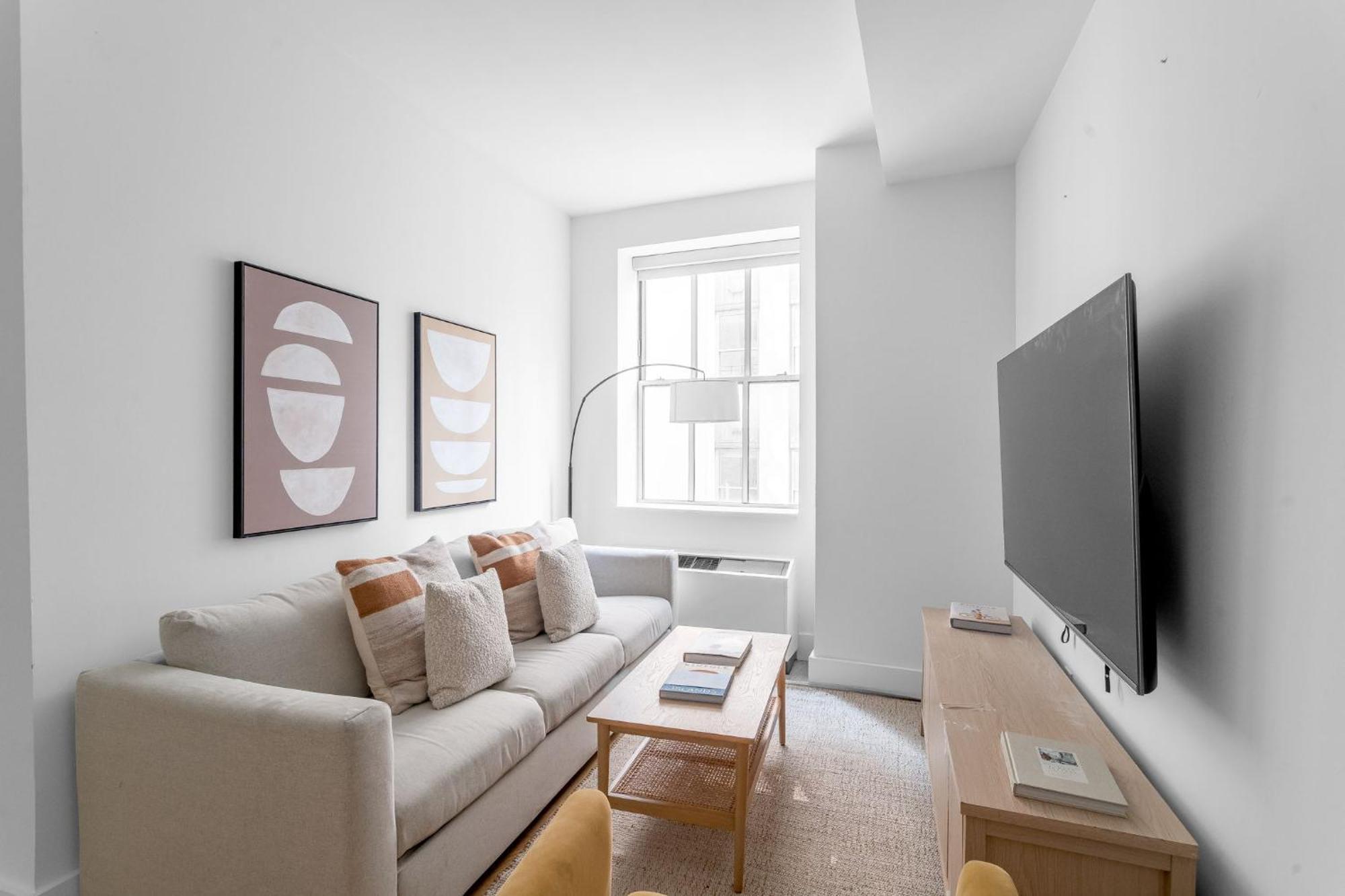 Luxury 2br 1bath Financial District Escape Near Street