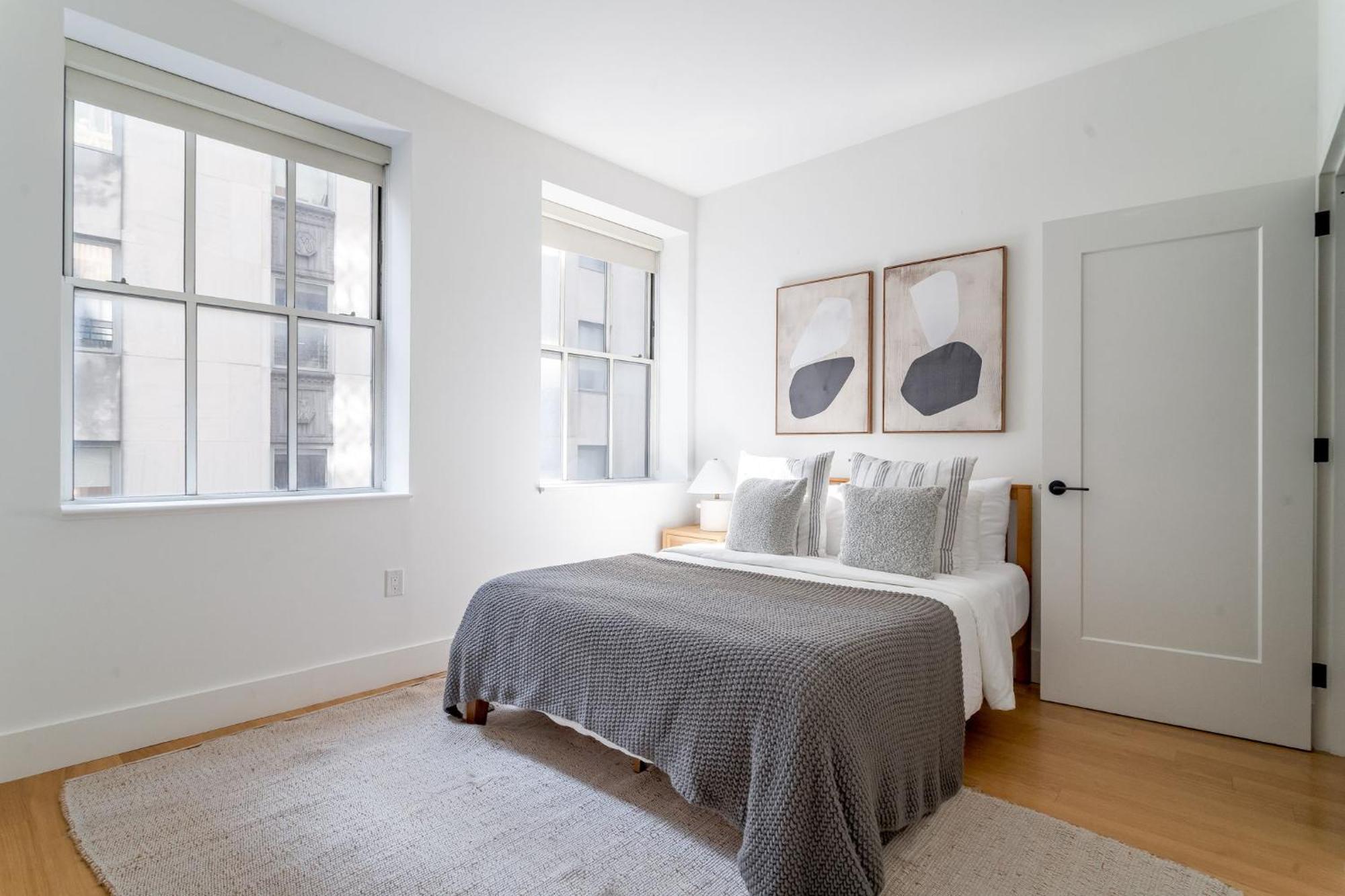 Luxury 2br 1bath Financial District Escape Near Street Apartment New York